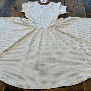 Dot Dot Smile size 5/6 girls Fancy white Cap sleeve twirl dress new